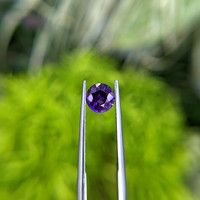 1.14 Ct. Color Change Sapphire from Ceylon (Sri Lanka) Life Style