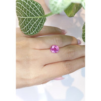 3.13 Ct. Pink Sapphire from Ceylon (Sri Lanka) Life Style