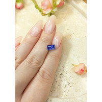 1.77 Ct. Purplish Blue Sapphire from Ceylon (Sri Lanka) Life Style