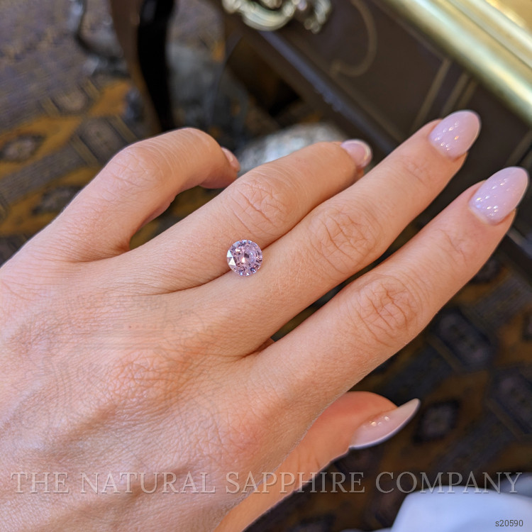 1.79 Ct. Pink Sapphire from Ceylon (Sri Lanka)