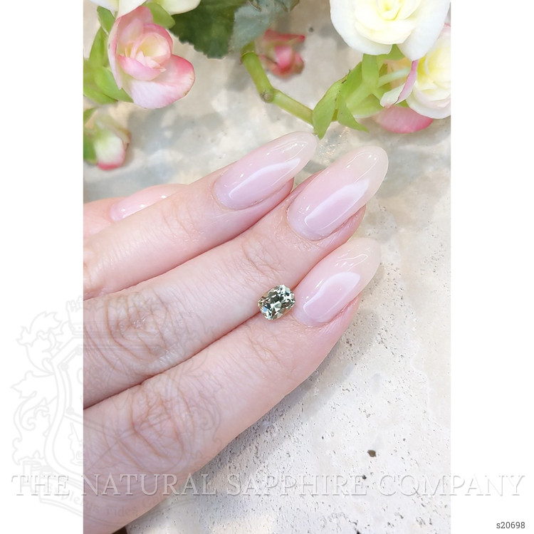 1.05 Ct. Yellowish Green Sapphire from Montana