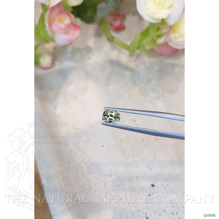 1.05 Ct. Yellowish Green Sapphire from Montana