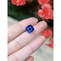 5.98 Ct. Blue Sapphire from Ceylon (Sri Lanka) Life Style