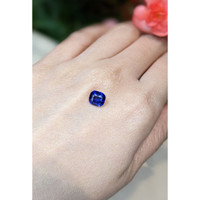 2.02 Ct. Blue Sapphire from Ceylon (Sri Lanka) Life Style