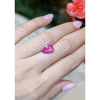2.55 Ct. Pink Sapphire from Ceylon (Sri Lanka) Life Style