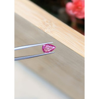 2.55 Ct. Pink Sapphire from Ceylon (Sri Lanka) Life Style