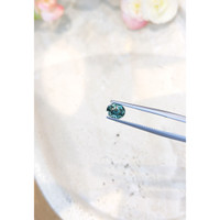 0.92 Ct. Greenish Blue Sapphire from Montana Life Style