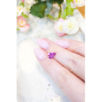 1.68 Ct. Purplish Pink Sapphire from Madagascar Life Style