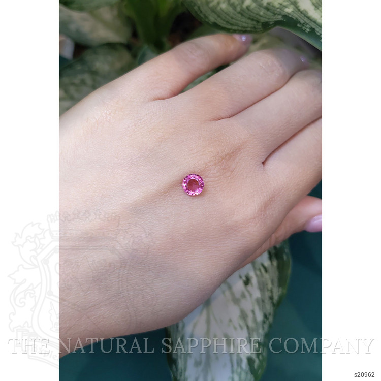 1.02 Ct. Pink Sapphire from Ceylon (Sri Lanka)