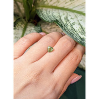 1.37 Ct. Green Sapphire from Ceylon (Sri Lanka) Life Style