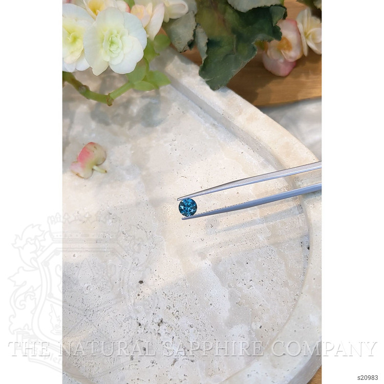 0.94 Ct. Greenish Blue Sapphire from Montana