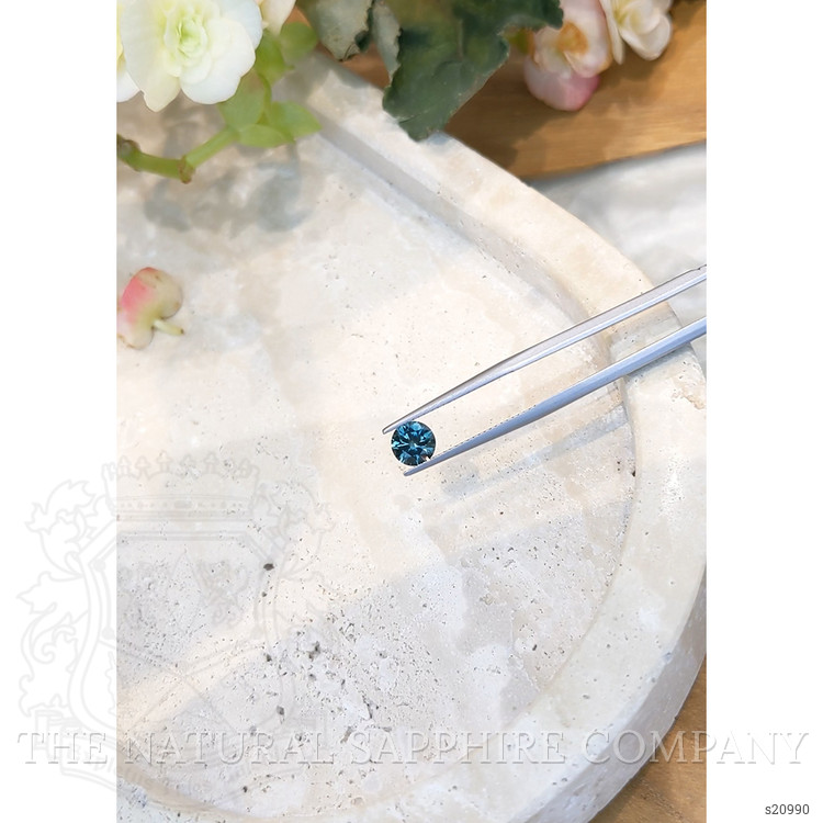 1.12 Ct. Greenish Blue Sapphire from Montana