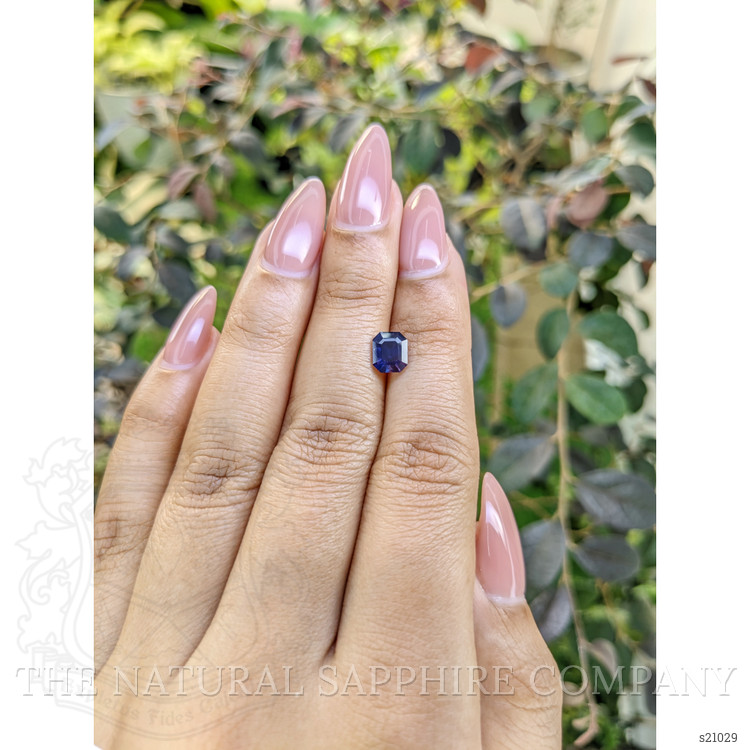 1.24 Ct. Bi Color Sapphire from Ceylon (Sri Lanka)