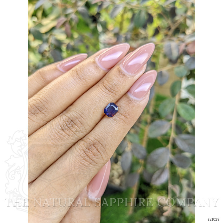 1.24 Ct. Bi Color Sapphire from Ceylon (Sri Lanka)