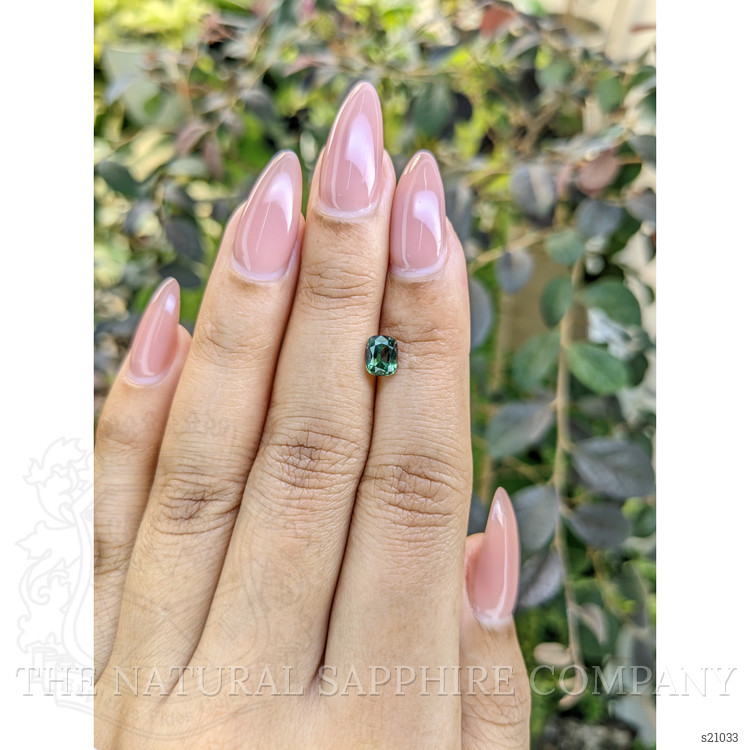 1.02 Ct. Green Sapphire from Ceylon (Sri Lanka)