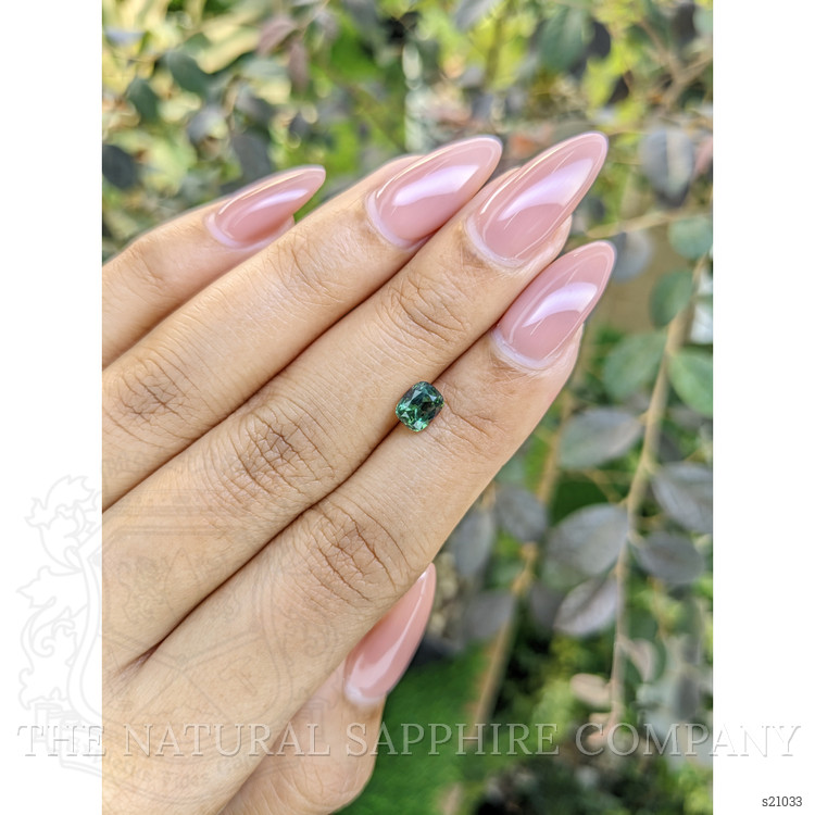 1.02 Ct. Green Sapphire from Ceylon (Sri Lanka)