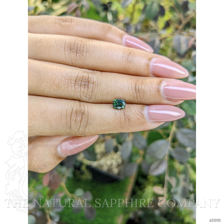 1.02 Ct. Green Sapphire from Ceylon (Sri Lanka)