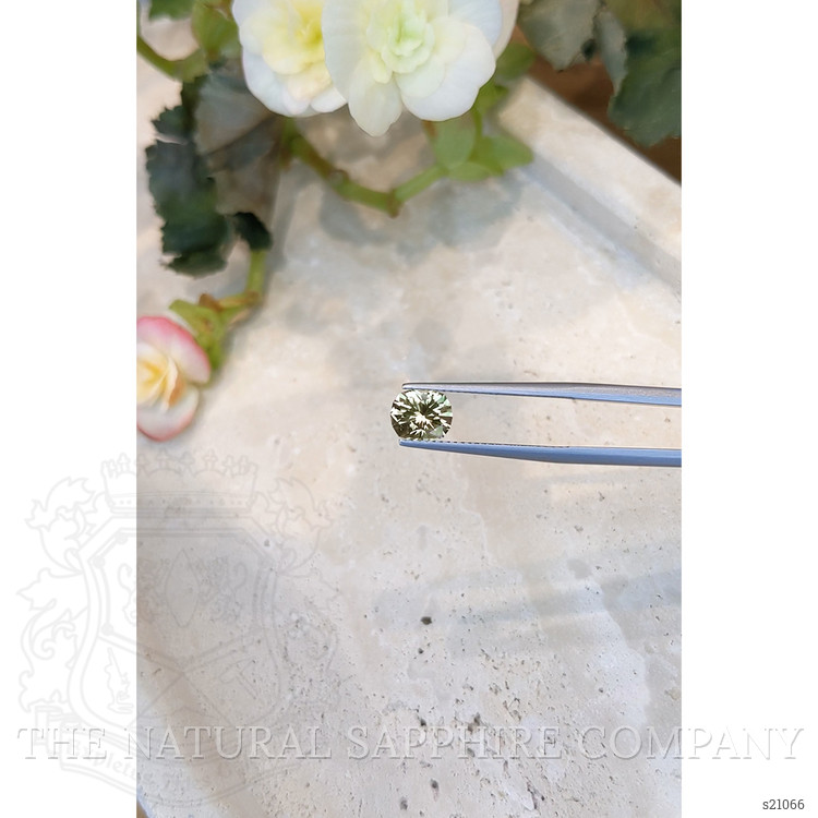 1.62 Ct. Greenish Yellow Sapphire from Montana