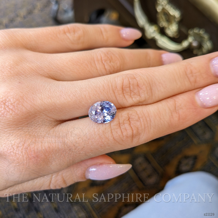 4.51 Ct. Violet Sapphire from Ceylon (Sri Lanka)