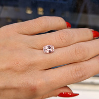 2.52 Ct. Pink Sapphire from Ceylon (Sri Lanka) Life Style