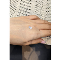 1.17 Ct. Bi Color Sapphire from Ceylon (Sri Lanka) Life Style