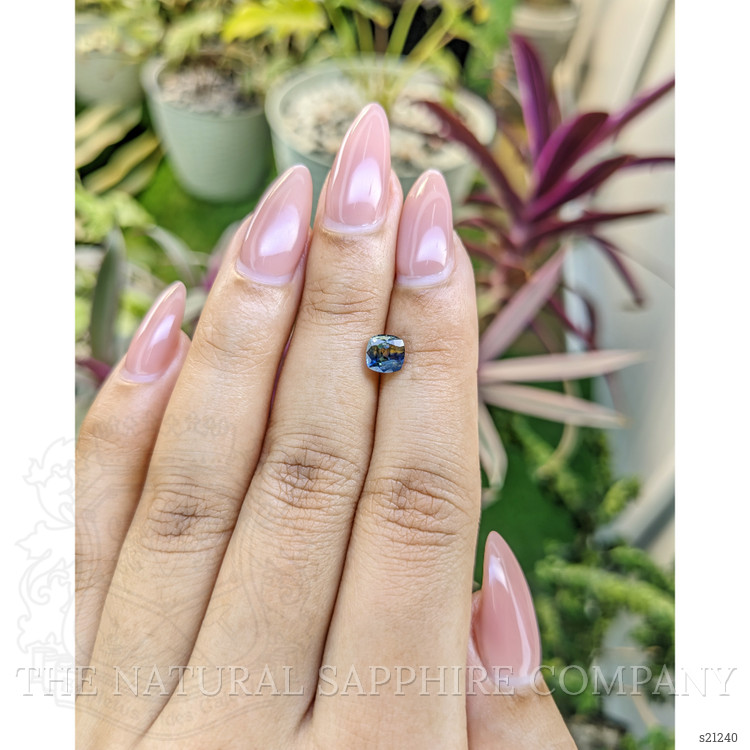 1.11 Ct. Bi Color Sapphire from Ceylon (Sri Lanka)