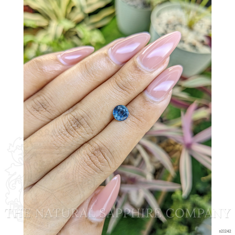 1.22 Ct. Bi Color Sapphire from Ceylon (Sri Lanka)