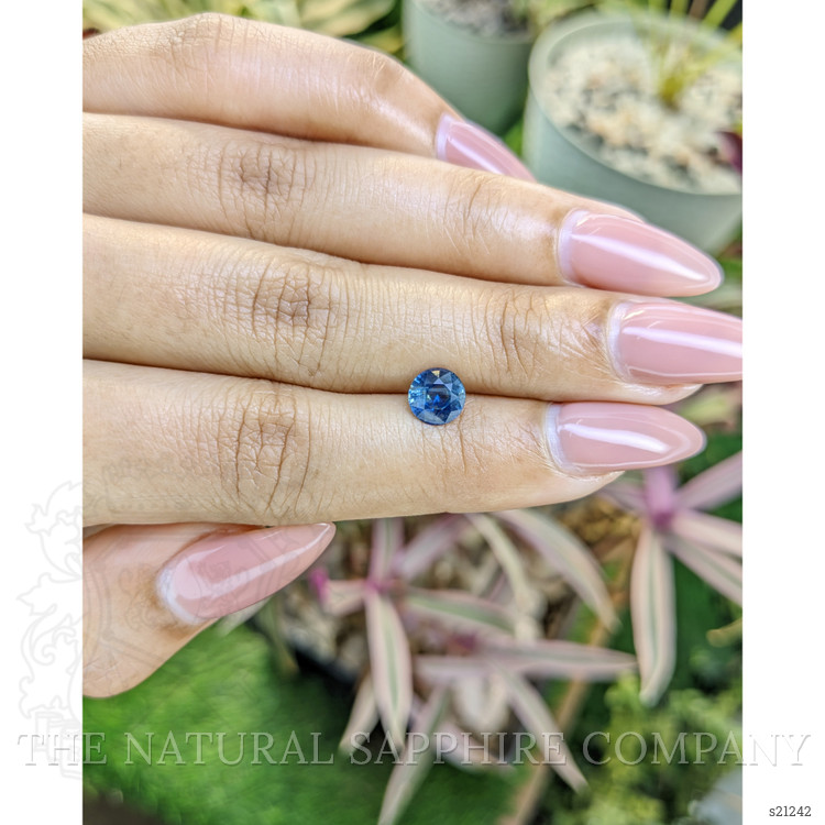 1.22 Ct. Bi Color Sapphire from Ceylon (Sri Lanka)