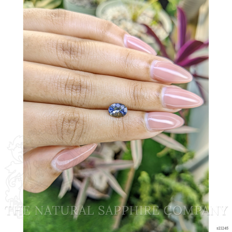 1.34 Ct. Bi Color Sapphire from Ceylon (Sri Lanka)