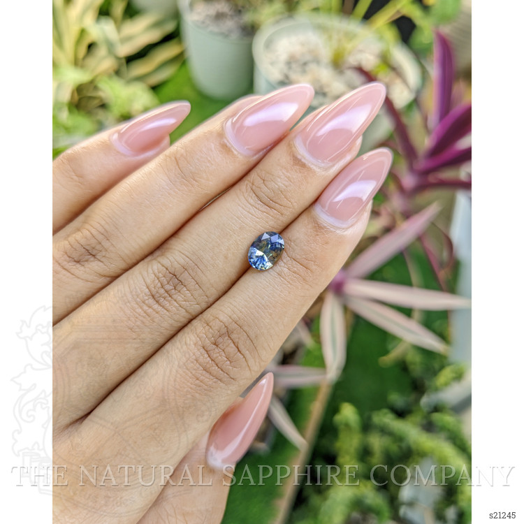 1.34 Ct. Bi Color Sapphire from Ceylon (Sri Lanka)