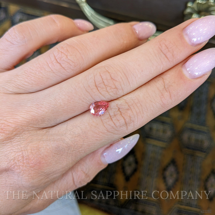 1.05 Ct. Padparadscha Sapphire from Ceylon (Sri Lanka)