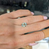 2.40 Ct. Bi Color Sapphire from Ceylon (Sri Lanka) Life Style