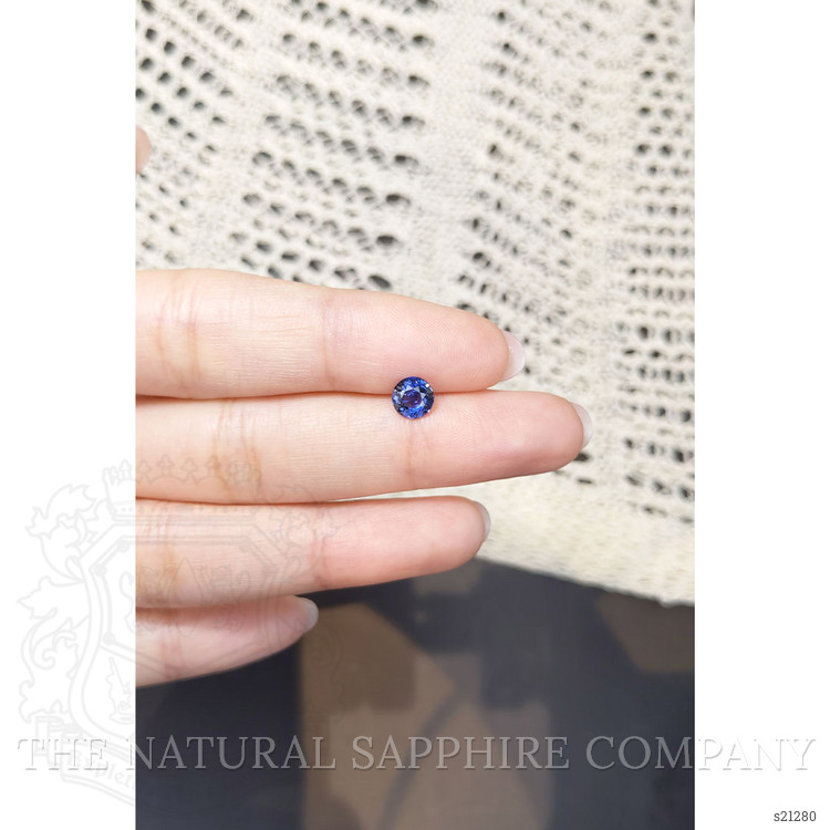 1.01 Ct. Blue Sapphire from Ceylon (Sri Lanka)