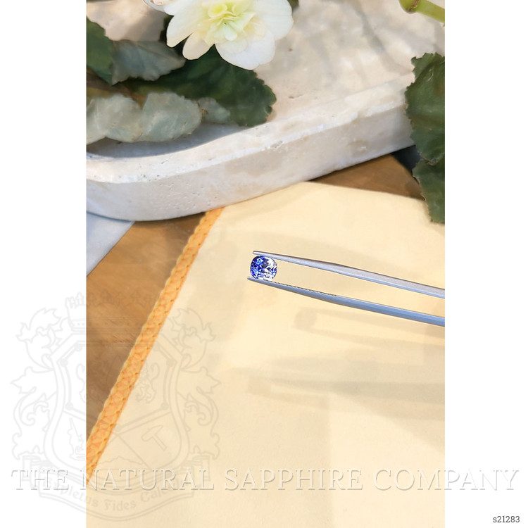 1.31 Ct. Bi Color Sapphire from Ceylon (Sri Lanka)