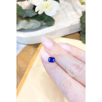 1.27 Ct. Blue Sapphire from Ceylon (Sri Lanka) Life Style