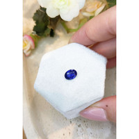 1.64 Ct. Blue Sapphire from Ceylon (Sri Lanka) Life Style