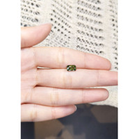 1.37 Ct. Sapphire from Madagascar Life Style