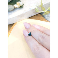 1.10 Ct. Greenish Blue Sapphire from Madagascar Life Style