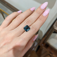 5.06 Ct. Greenish Blue Sapphire from Ceylon (Sri Lanka) Life Style