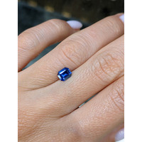 0.81 Ct. Blue Sapphire from Ceylon (Sri Lanka) Life Style