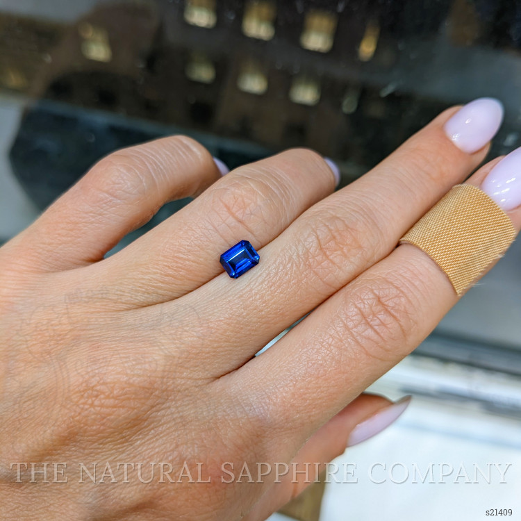 0.98 Ct. Blue Sapphire from Ceylon (Sri Lanka)