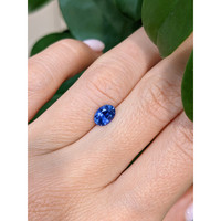 1.06 Ct. Blue Sapphire from Ceylon (Sri Lanka) Life Style