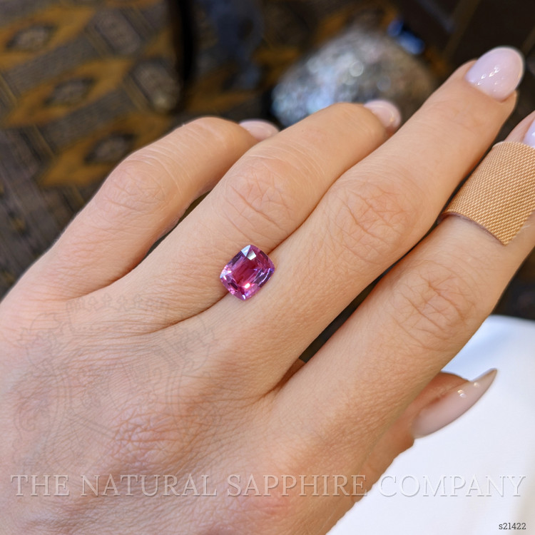 1.61 Ct. Pink Sapphire from Ceylon (Sri Lanka)