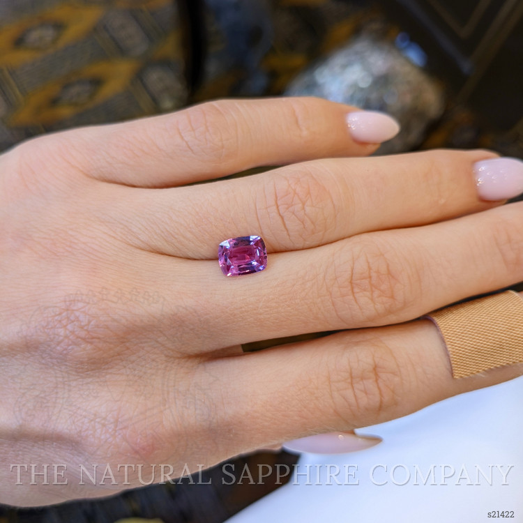 1.61 Ct. Pink Sapphire from Ceylon (Sri Lanka)