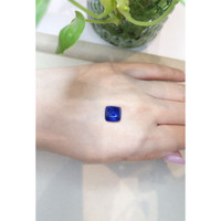7.28 Ct. Blue Cabochon Sapphire from Ceylon (Sri Lanka) Life Style