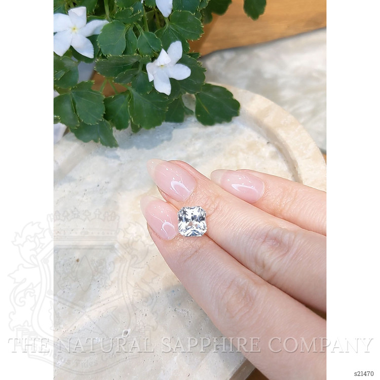 4.00 Ct. White Sapphire from Ceylon (Sri Lanka)