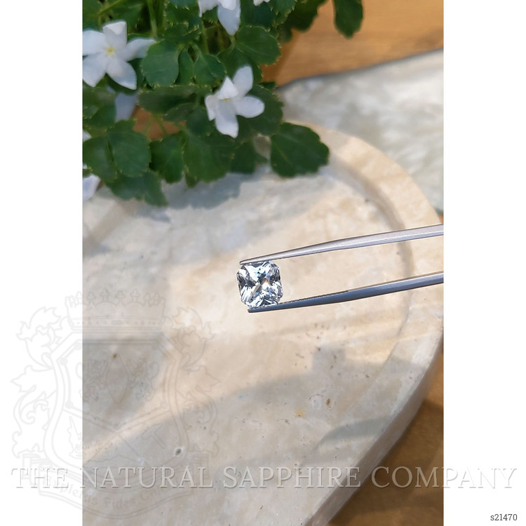 4.00 Ct. White Sapphire from Ceylon (Sri Lanka)