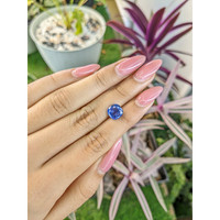2.51 Ct. Blue Sapphire from Ceylon (Sri Lanka) Life Style
