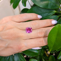 4.04 Ct. Pink Sapphire from Madagascar Life Style