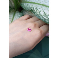 1.11 Ct. Pink Sapphire from Ceylon (Sri Lanka) Life Style